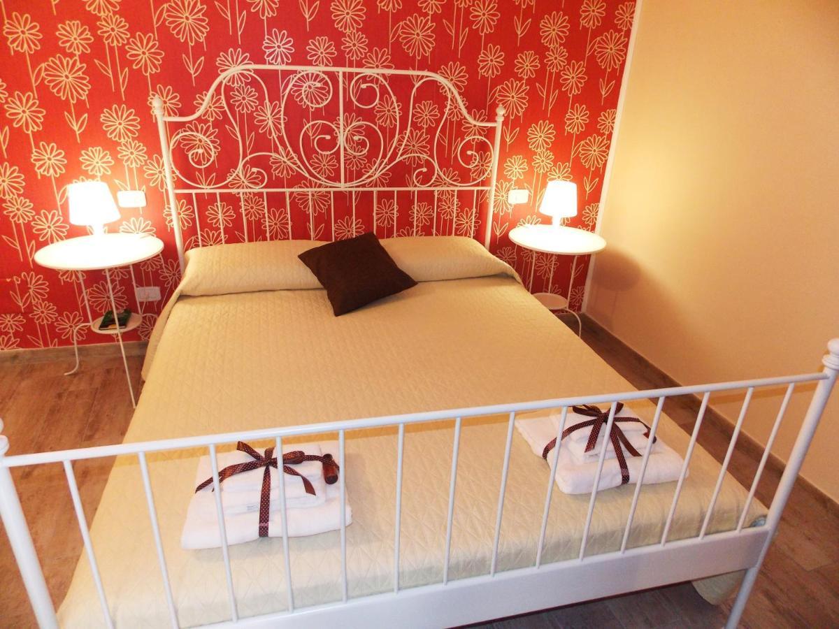 Il Vicoletto Bed & Breakfast Frascineto Ngoại thất bức ảnh