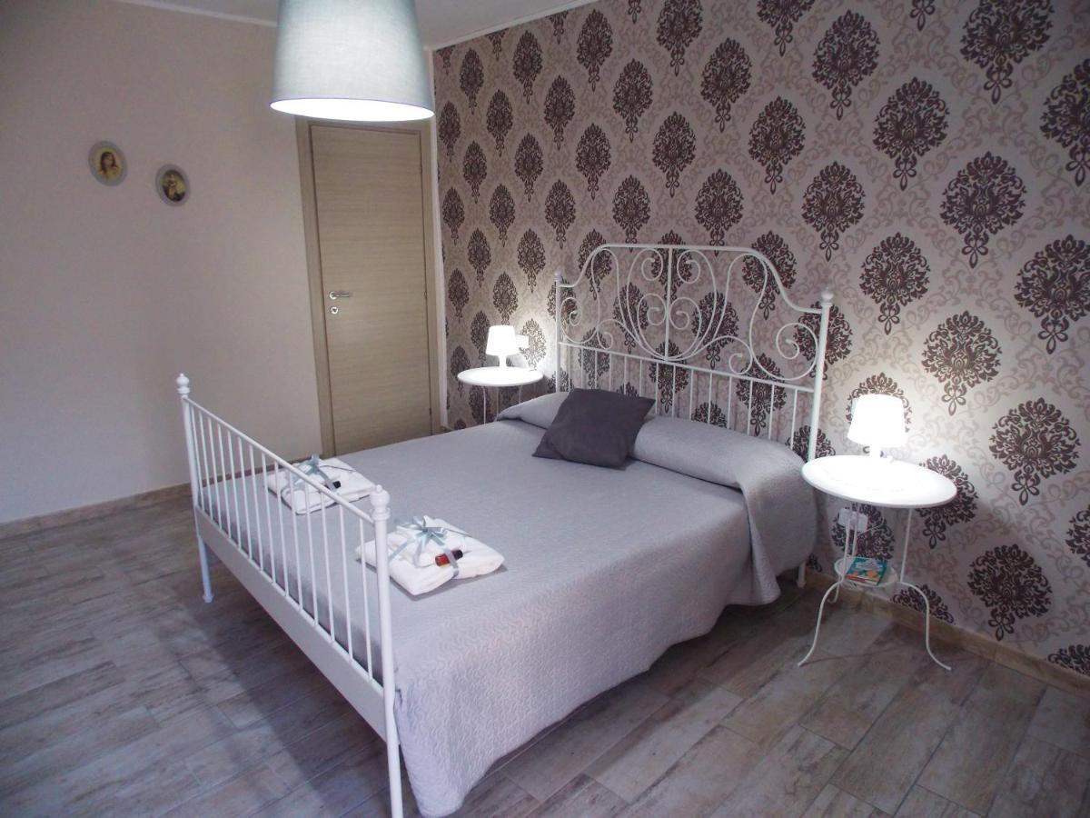 Il Vicoletto Bed & Breakfast Frascineto Ngoại thất bức ảnh
